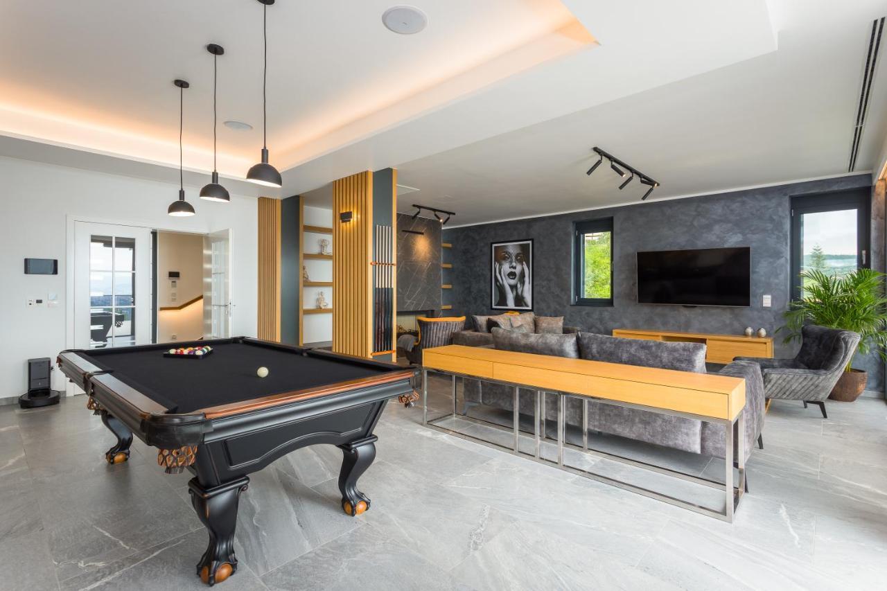 Villa Titanium Опатия Екстериор снимка